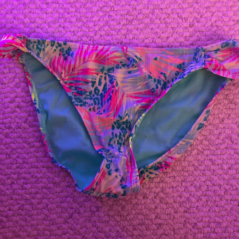 SO bikini bottoms